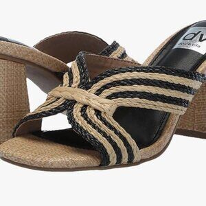DV by Dolce Vita - Tan & Black Sandal - 9.5